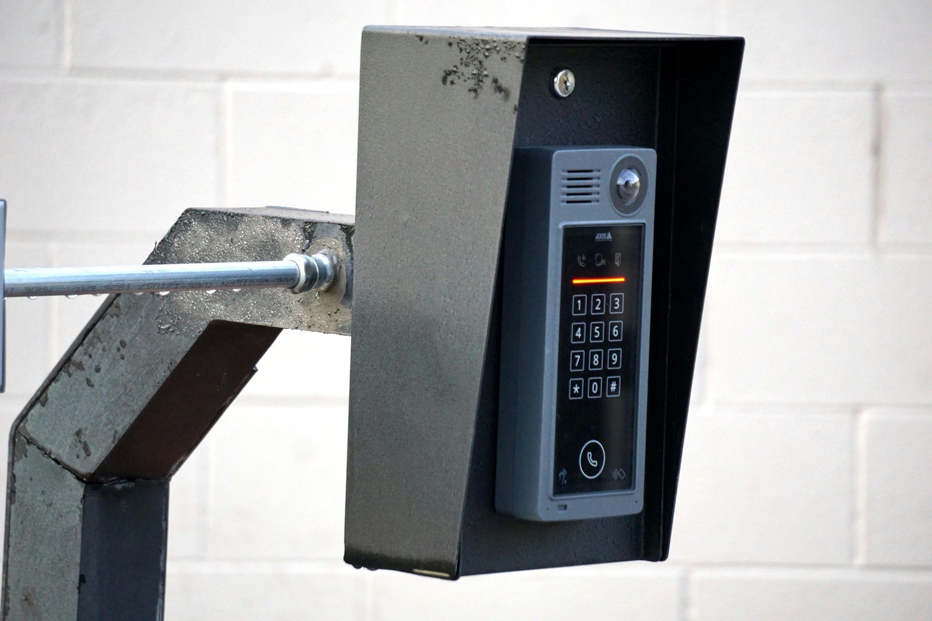 Caja de seguridad para llaves montada en pared